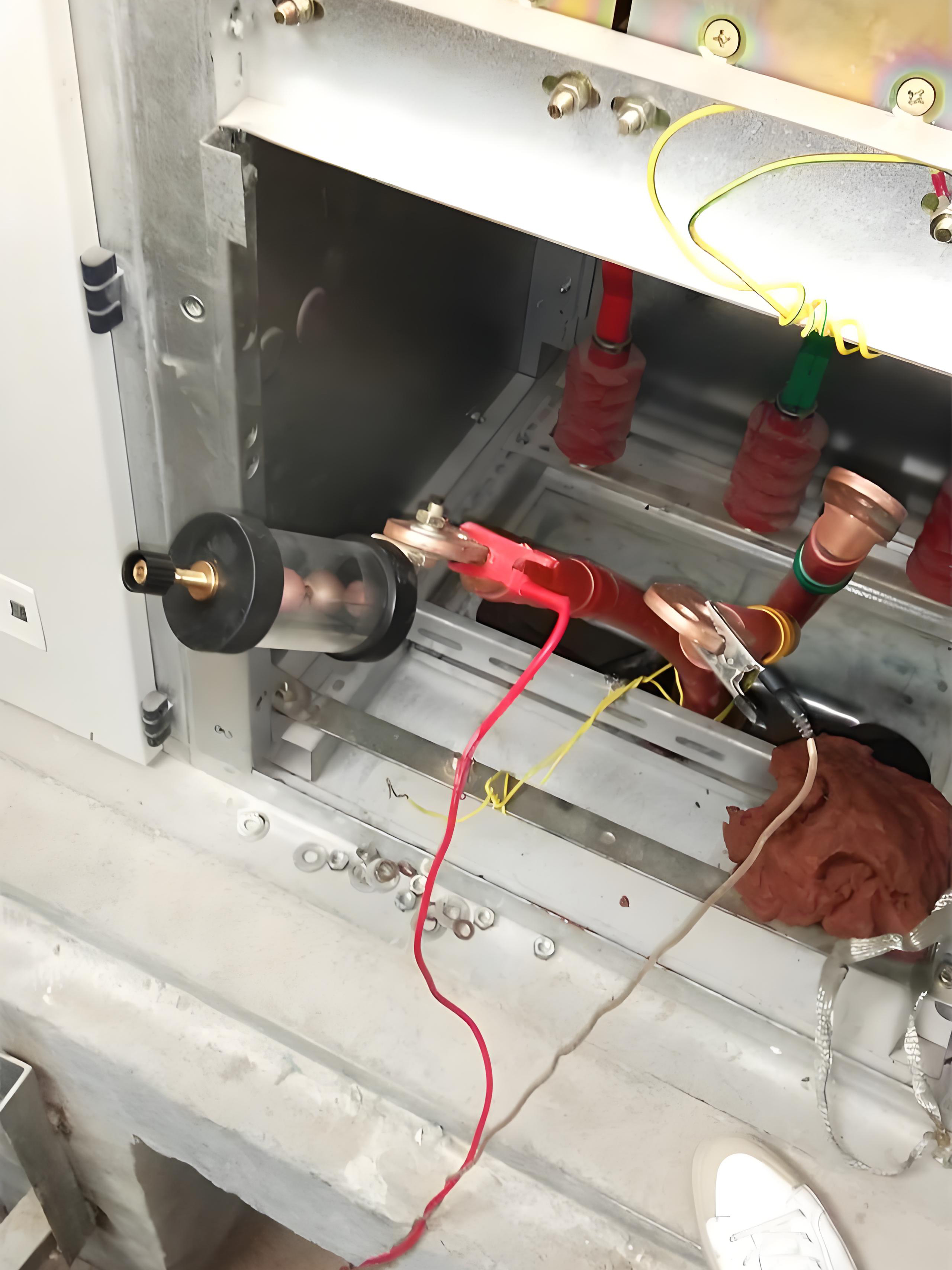 電纜故障高壓沖閃現(xiàn)場(chǎng) 電纜故障高壓沖閃現(xiàn)場(chǎng)